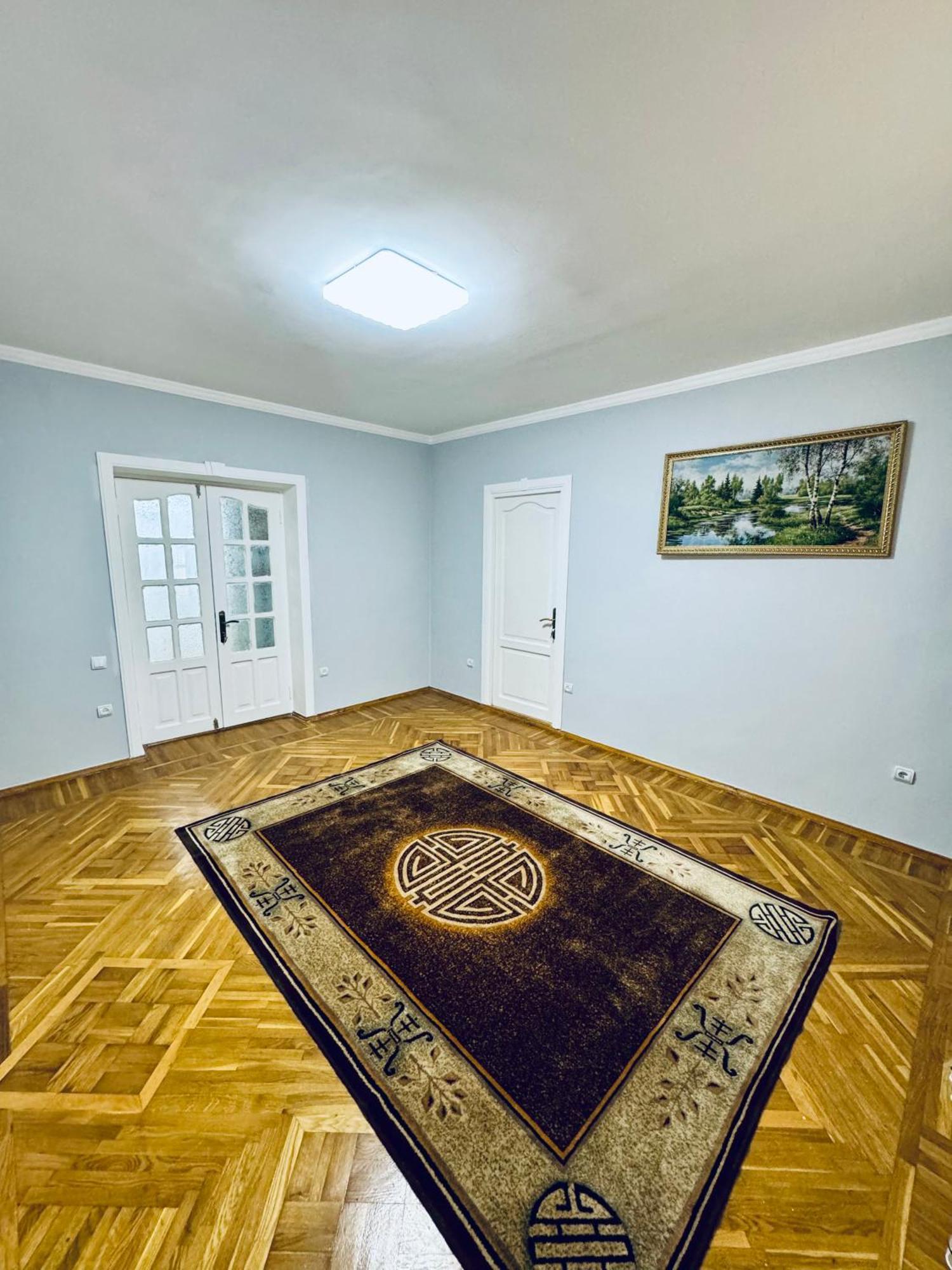 Classic Family Apart In The Center With 4 Rooms Taskent Exterior foto